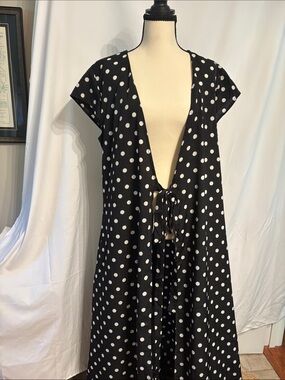Celmia Collection Flowy Maxi Kimono Black With White Polka Dots. NWT SZ L